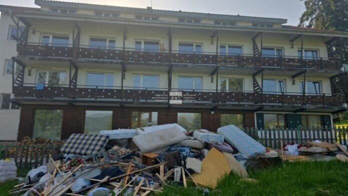 Без регистрация е домът за възрастни в Говедарци