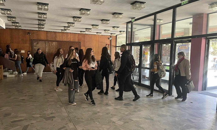 Безплатна филмова прожекция за превенция срещу насилието организираха за ученици в Разлог