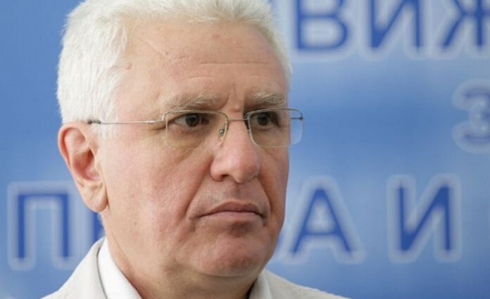 Бисеров с парична гаранция и забрана да напуска страната