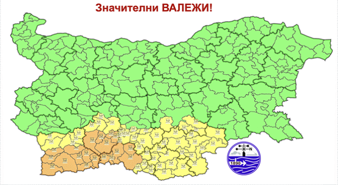 Благодатен дъжд помага на огнеборците! Обилни валежи в планините днес
