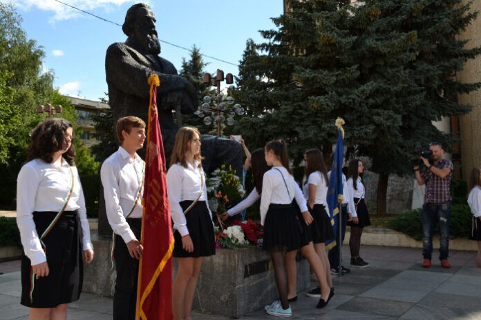 Благоевград отбеляза 160 години от рождението на своя патрон