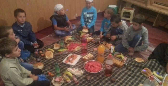 Благотворителна вечеря за жителите на Рибново даде общинският кмет Минка Капитанова
