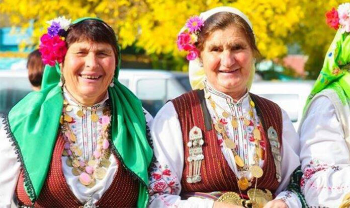 Благовец „измита“ шумно зимата и поканва пролетта