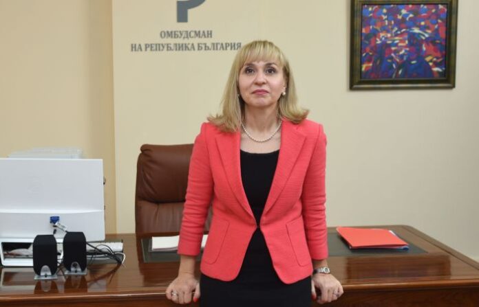 Близо 74 500 граждани потърсиха съдействие от омбудсмана за година