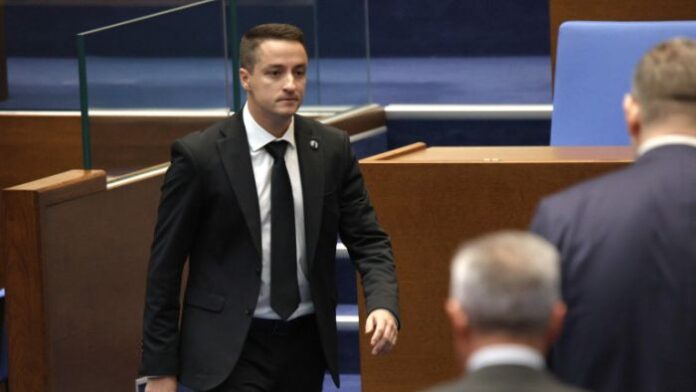 Божанков: Референдумът на Радев до еврото ще създаде социално напрежение
