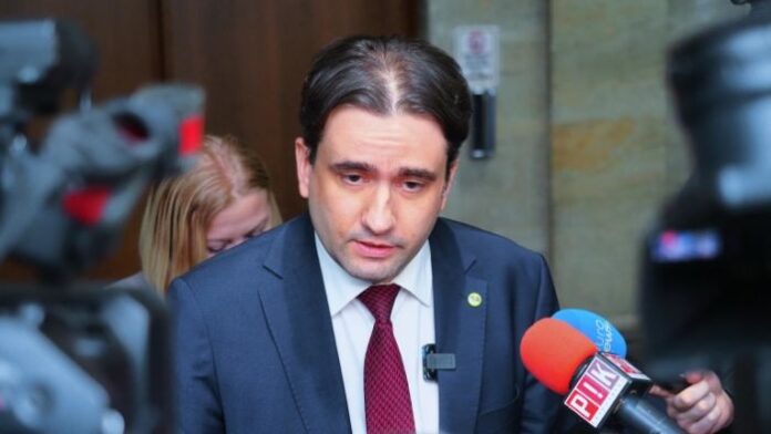 Божанов не разбира отношението на ГЕРБ към вота на недоверие