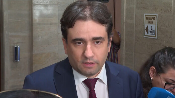 Божанов питал шефа на Киберпрестъпност защо 