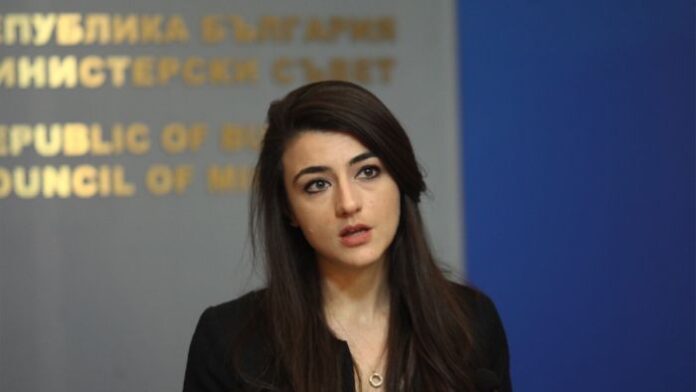 Бориславова: Поне едно лице от списъка на Петков организира протести