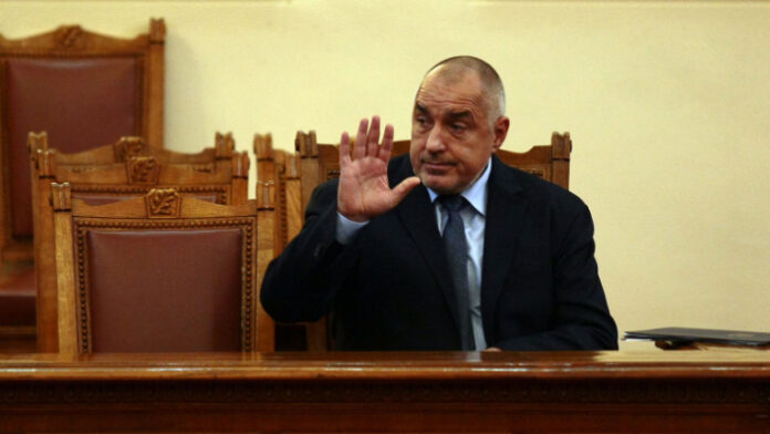 Борисов удържа властта