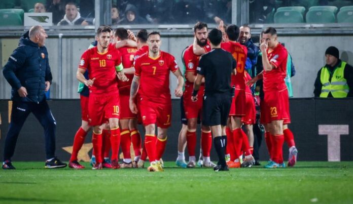 България загуби от Черна гора с 0:1 в мач от група 
