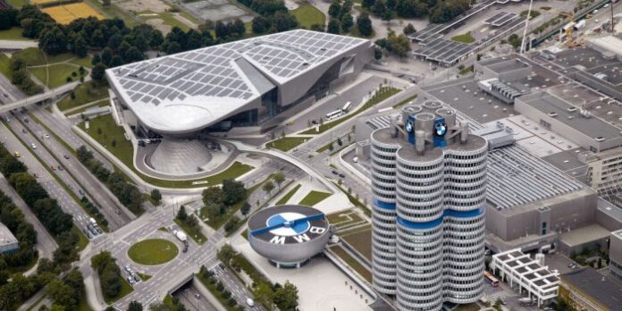 Български крадец на коли стана съветник в BMW