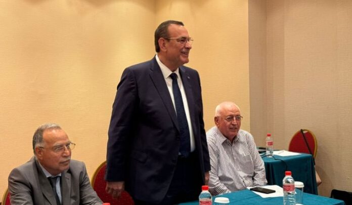Чакъров на среща с учредители: Никой не може да отнеме марката ДПС