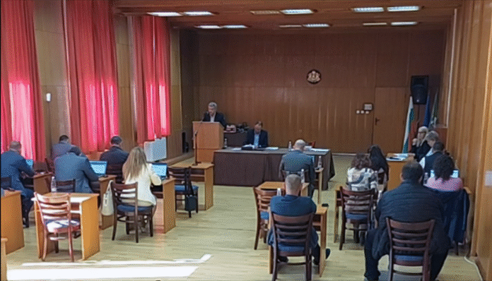 Частно кино и театър веселели децата в Банско