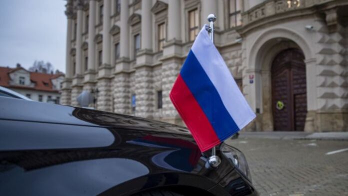 Чехия гони 18 руски шпиони от посолството в Прага