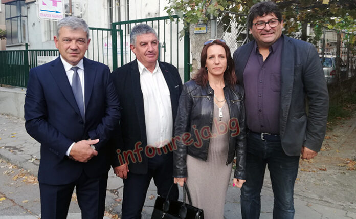 Четирима кандидати доказаха 