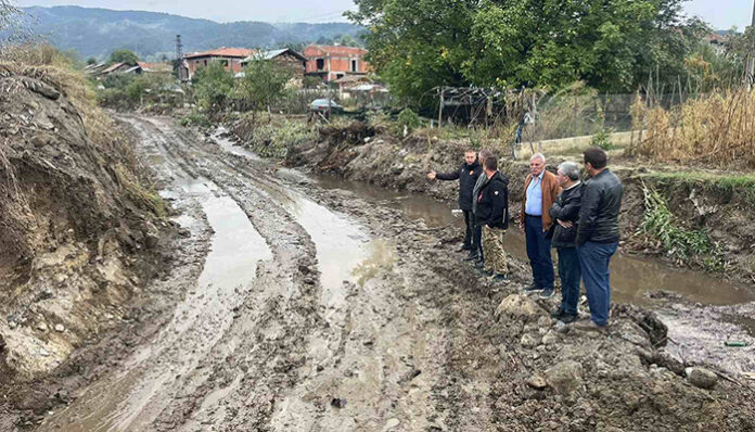 Чистят река Бабешка в Горно Краище