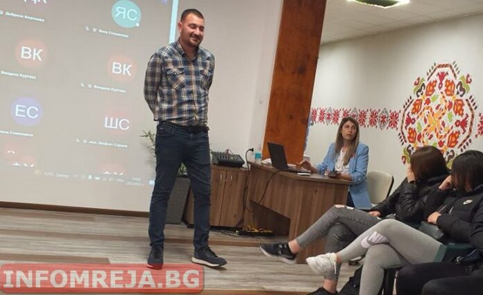 Д-р Ангел Тонгов от Гоце Делчев даде полезни съвети на учениците в ПГ по МСС 
