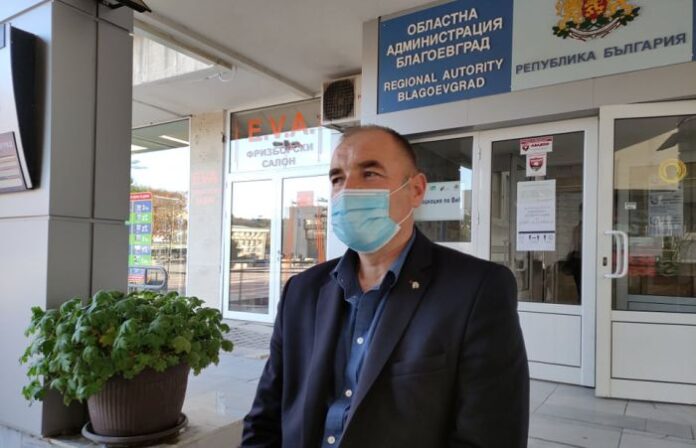 Д-р Калоянов с апел: Всички хора от обществения живот да се ваксинират!