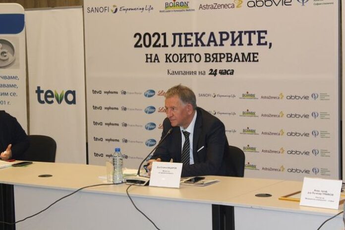 Д-р Стойчо Кацаров: Ние ще преживеем тази COVID вълна
