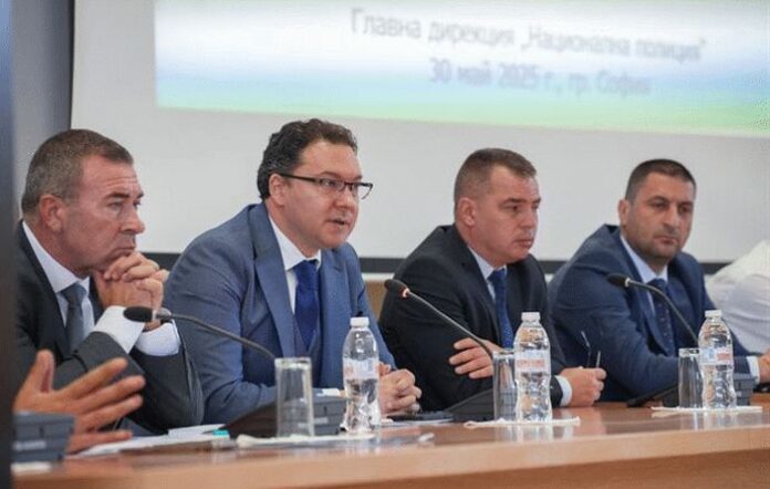 Даниел Митов: Доживотно отнемане на книжките за шофьори с над 1