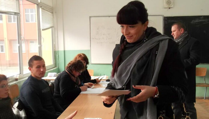 Даниела Савеклиева гласува на референдума