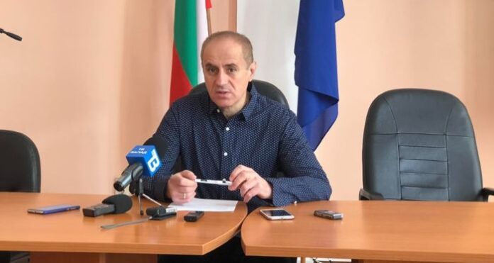 Дара и Свет Радославов на Празника на черешата в Кюстендил