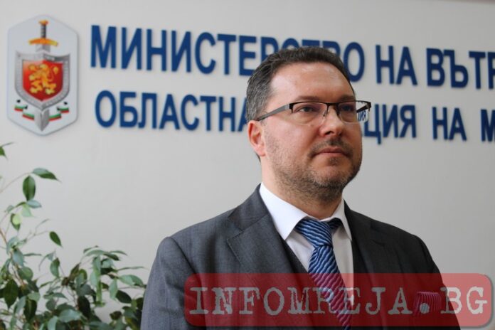 ДБ искат оставката на Митов след видеото на Елфите