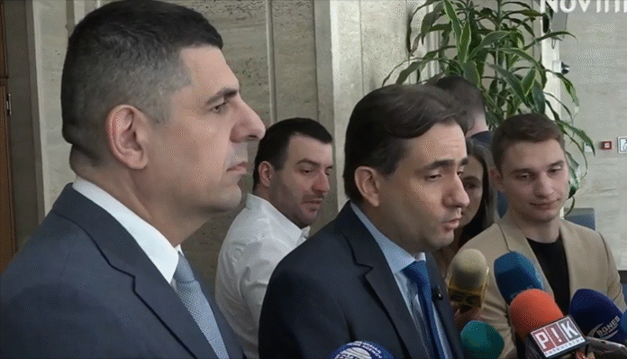 ДБ пита Министерския съвет какви задачи им възлага Пеевски