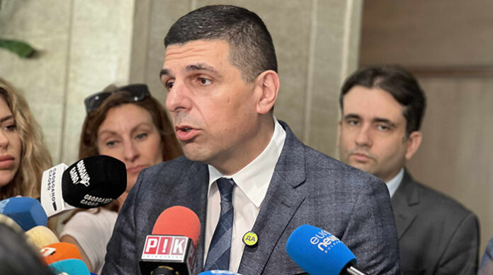 ДБ: Приказките на Борисов за “Барбароса” издават страховете му