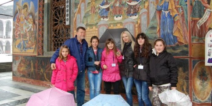 Деца от Сърбия