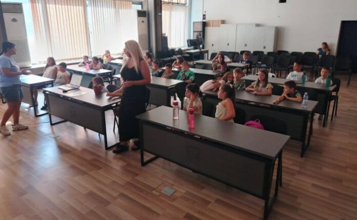 Децата на Дупница с обучение за безопасен интернет