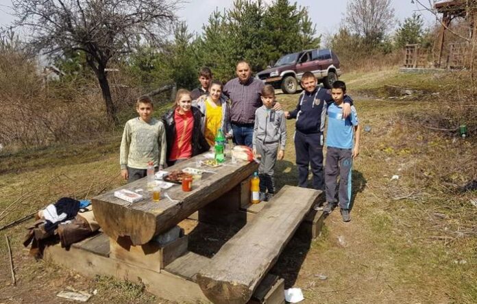 Децата от Бистрица се събраха на импровизиран пикник за Седмицата на гората