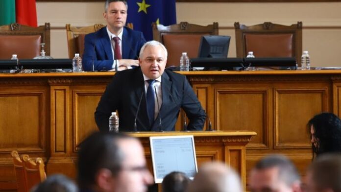Демерджиев: Има готовност за още фургони за пострадалите в Карловско