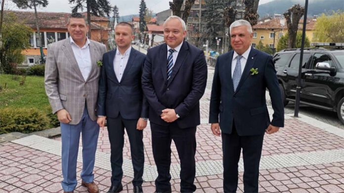 Демерджиев от Белица: В Шенген можем да влезем и със служебно