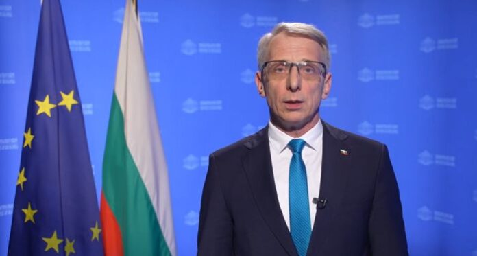 Денков: Да гласуваме правителство с премиер Мария Габриел!