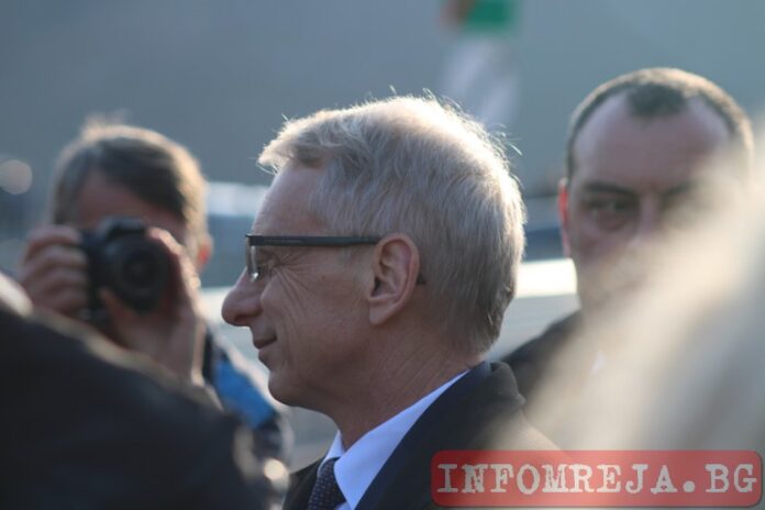 Денков доволен