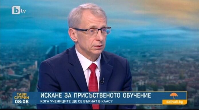 Денков: Искаме с наличните тестове да осигурим връщането на всички ученици