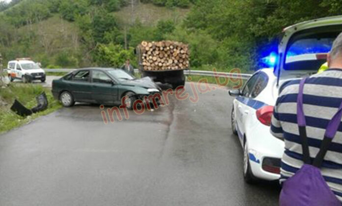Дете пострада при ПТП край Елешница