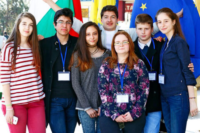 Детският парламент в Благоевград празнува 15-ия си рожден ден