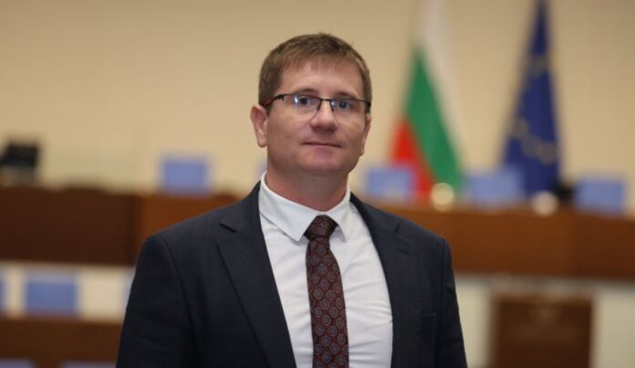 Димо Дренчев: Подуправителят на БНБ беше отстранен след мой сигнал