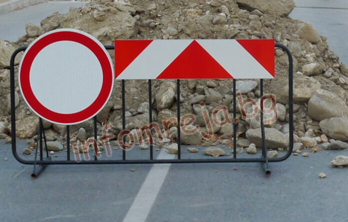 До 10 дни кръстовището при „Зърнени храни“ в Благоевград ще бъде експериментално преобразувано в кръгово