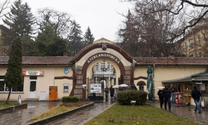 ДОБРАТА НОВИНА: Спасиха живота на родилката с близнаците