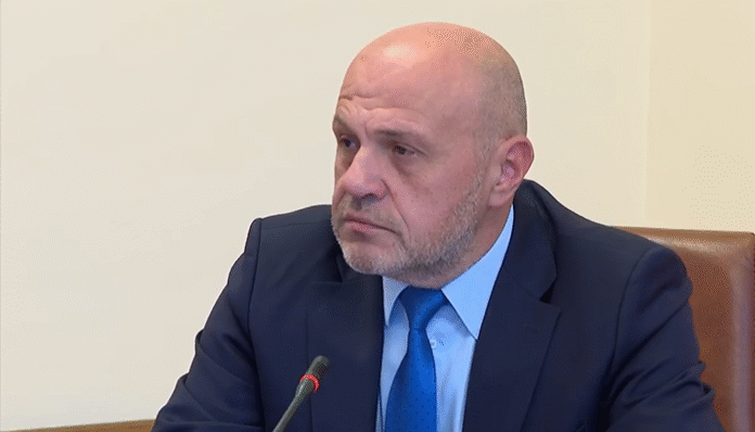Дончев към общините: Средства ще има!