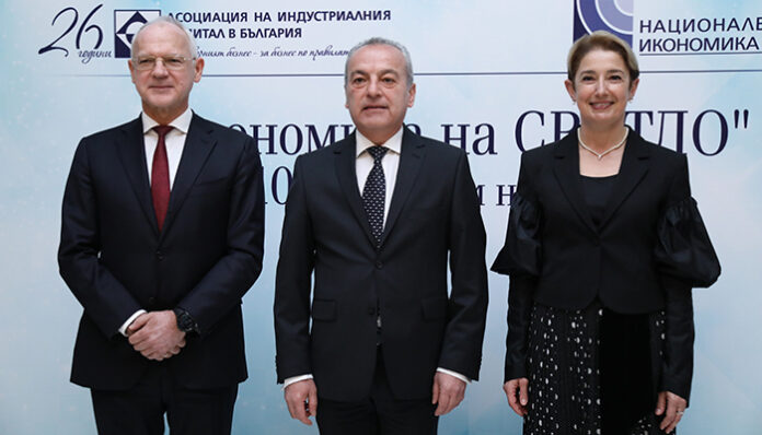 Донев: За борбата със сивата икономика са нужни обществена нетърпимост