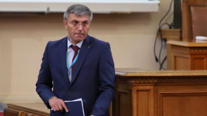 ДПС обвини Асен Василев в политическа репресия