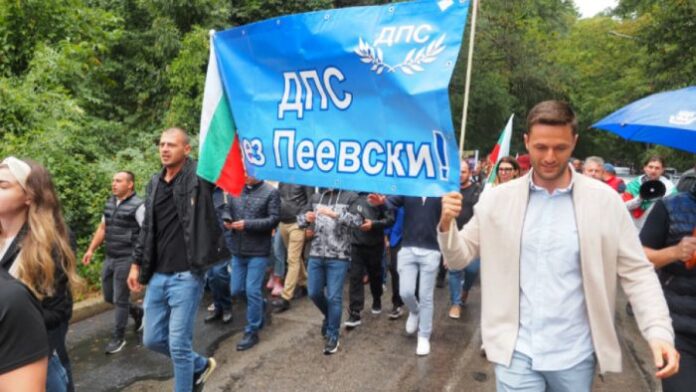 ДПС тръгва на поход за демокрация