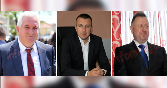 ДПС застава зад кметовете на Сатовча