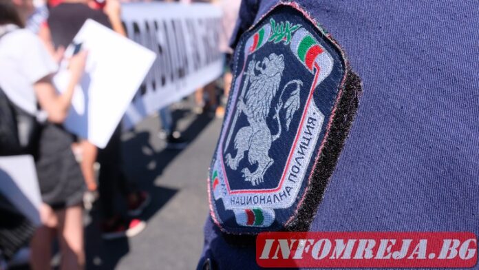 Дрогиран би майка си