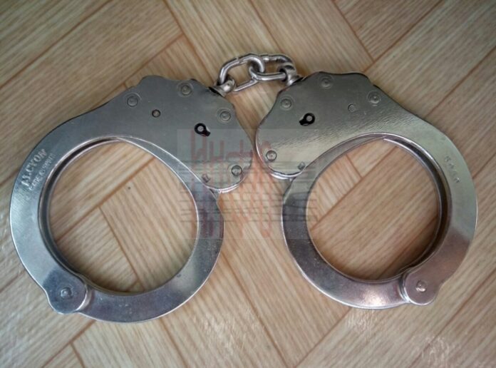 Двама полицаи пострадаха при опит за задържане