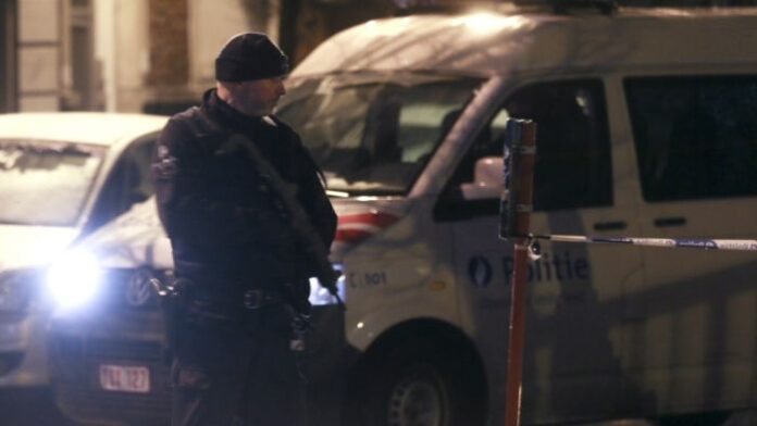 Двама убити и трима ранени при стрелба в Брюксел